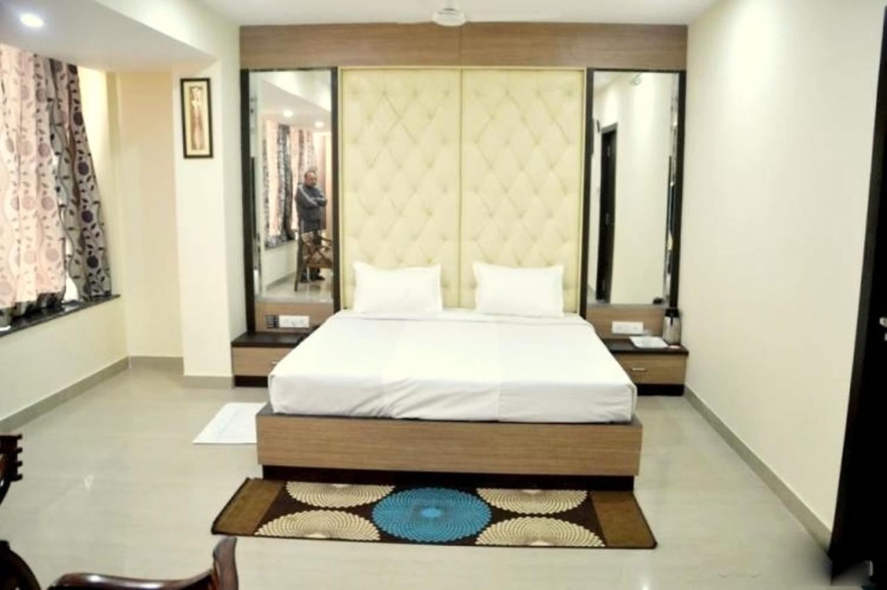 Hotel Radiance Gwalior Εξωτερικό φωτογραφία