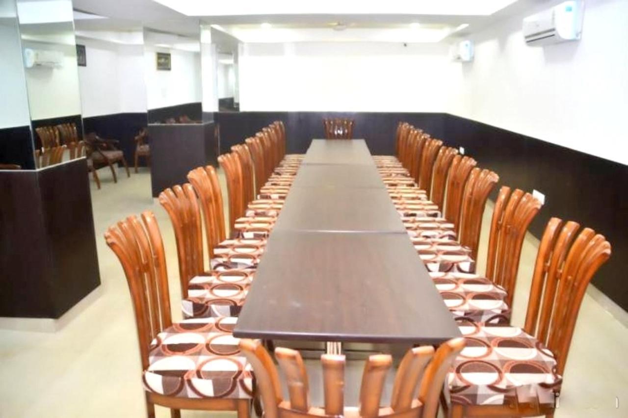 Hotel Radiance Gwalior Εξωτερικό φωτογραφία