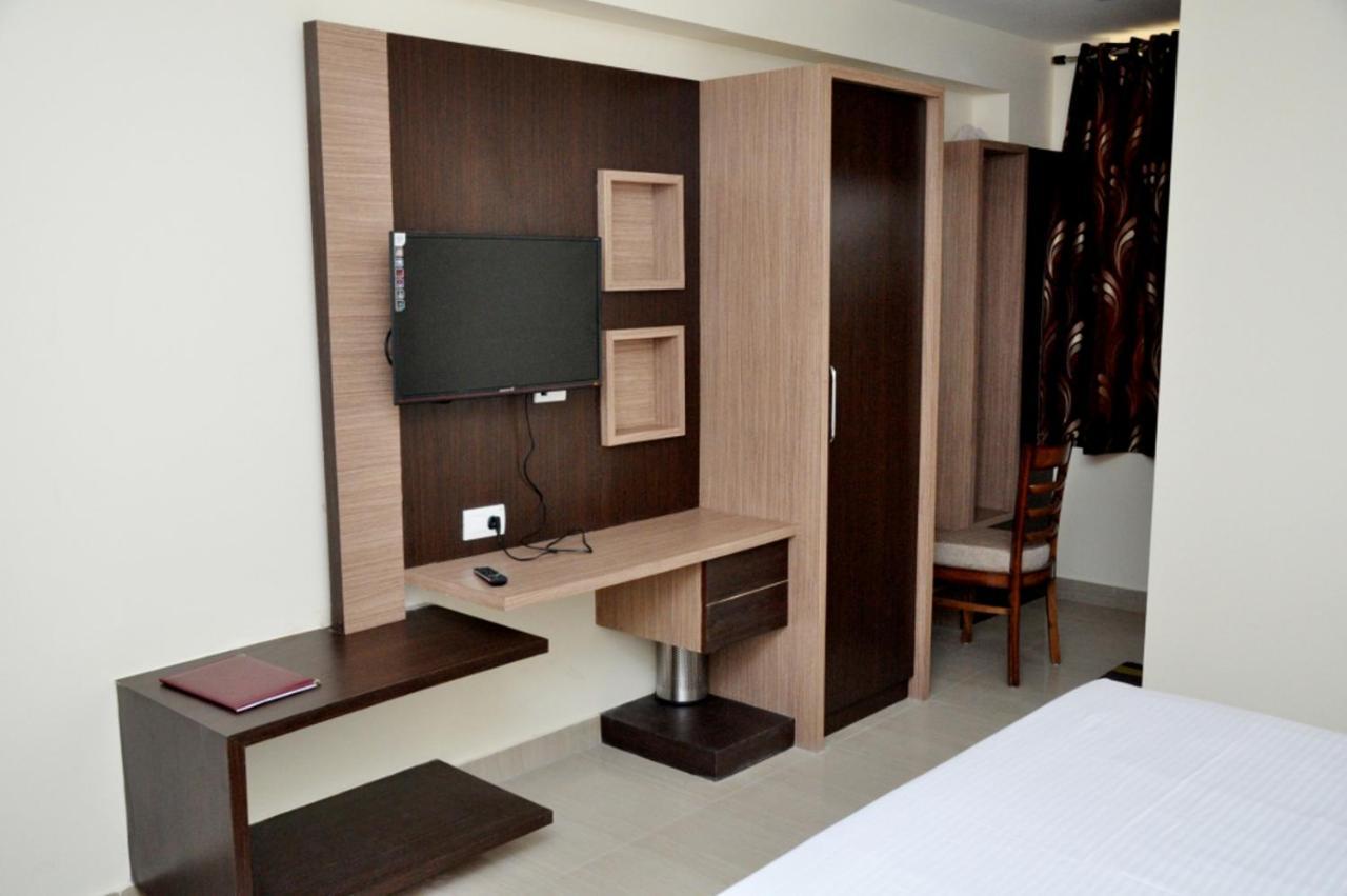 Hotel Radiance Gwalior Εξωτερικό φωτογραφία