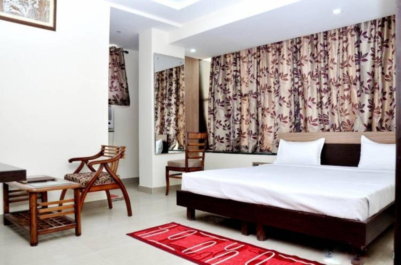 Hotel Radiance Gwalior Εξωτερικό φωτογραφία